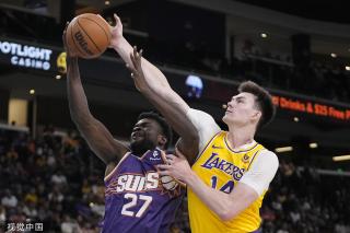 合踢后卫 合踢后卫